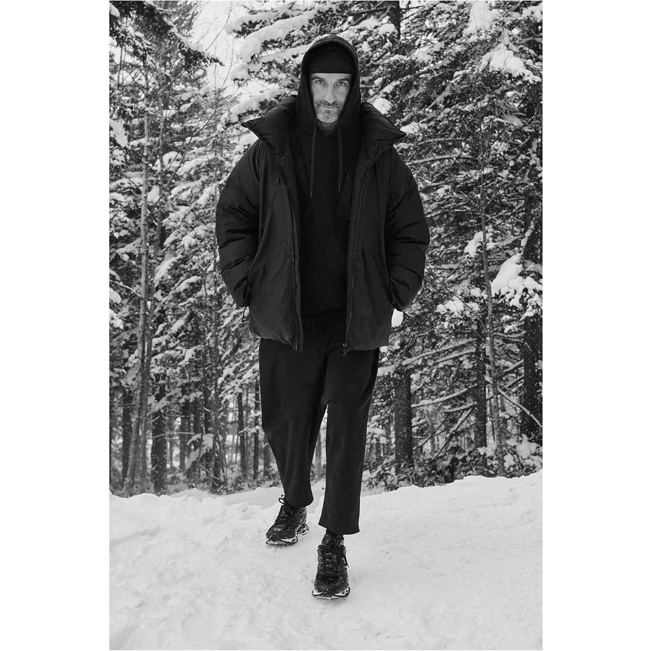 WHITE MOUNTAINEERING BLK (ホワイトマウンテニアリング ビーエルケー) - CONTRASTED HOODIE BLACKの詳細画像6