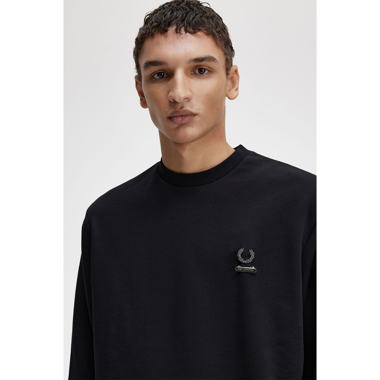 RAF SIMONS CREW NECK